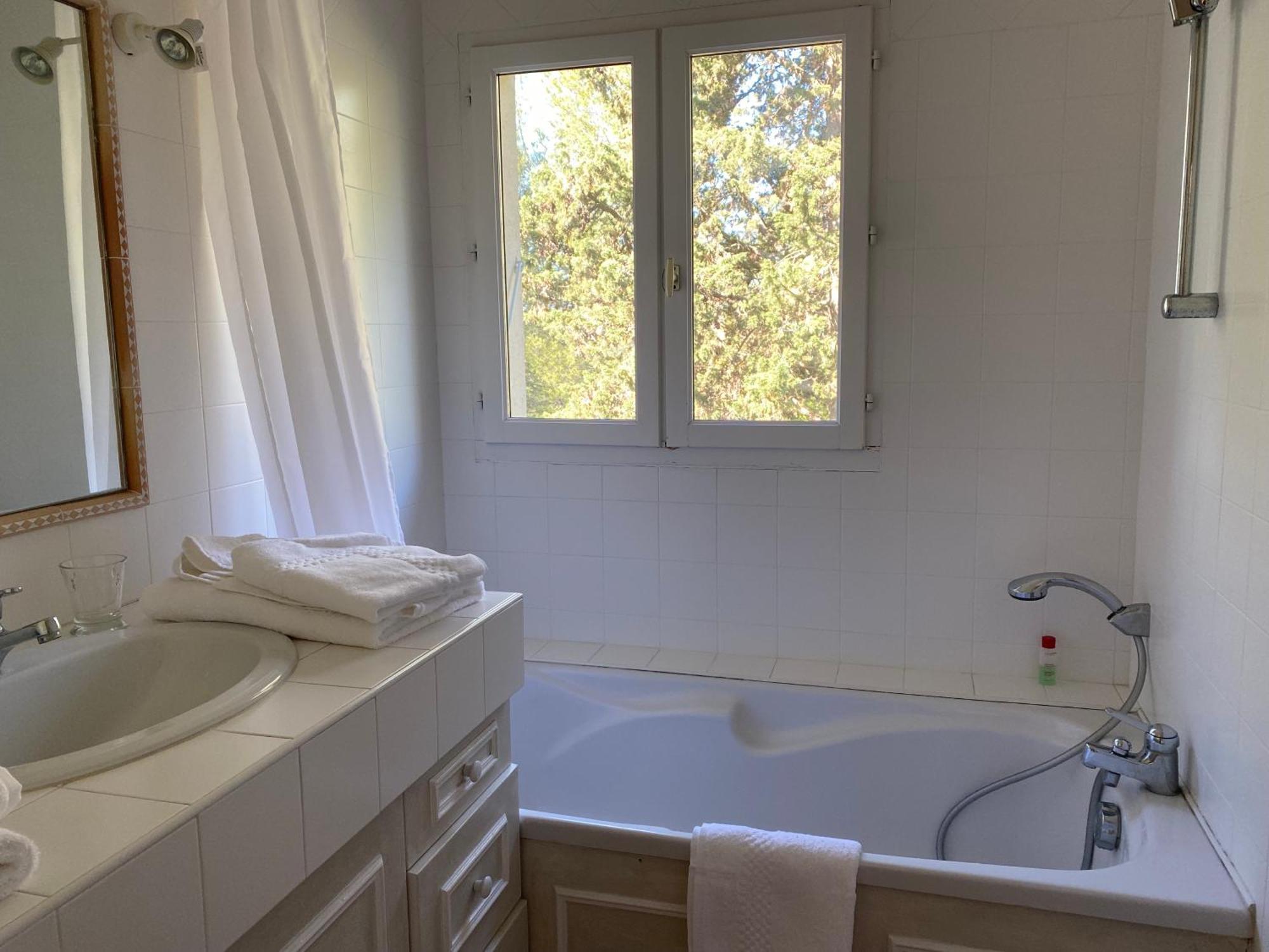 Bed and Breakfast Domaine De Fondouce Villeveyrac Esterno foto